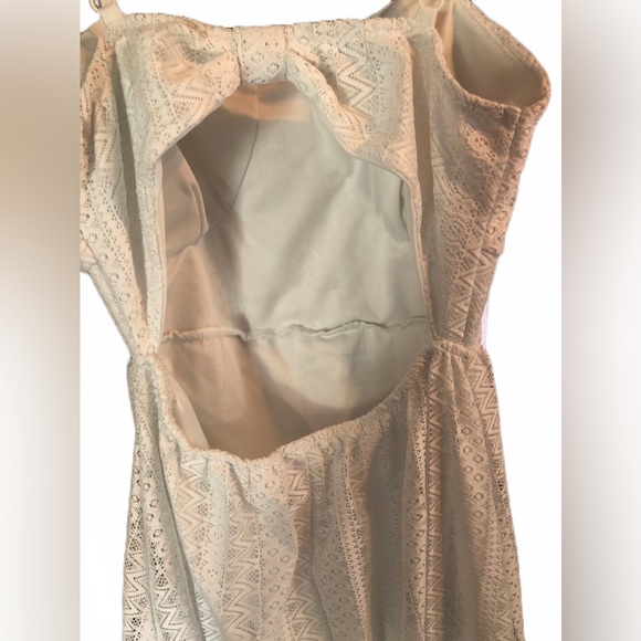 No Boundaries White Mini Dress Medium - Picture 8 of 8